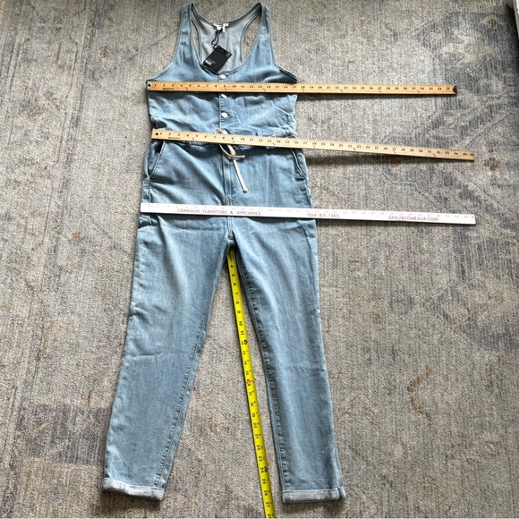 PAIGE NWT CHRISTY UTILITY Light Blue Denim Jumpsuit Size 8 Trendy Comfy Casual - Picture 6 of 7
